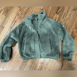 Vuori Cozy Sherpa Jacket